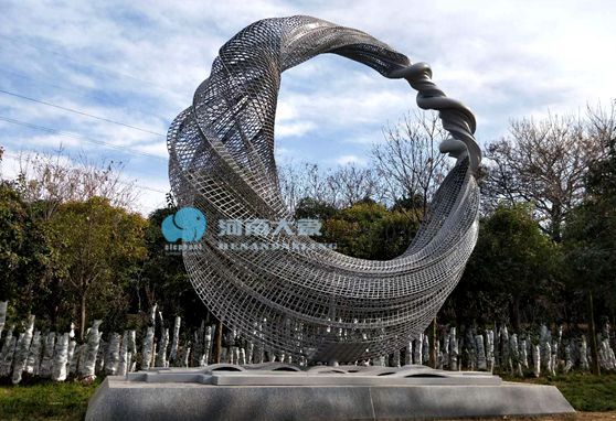 焊接不銹鋼雕塑是應(yīng)注意什么(圖1) 焊接不銹鋼雕塑是應(yīng)注意什么(圖1)